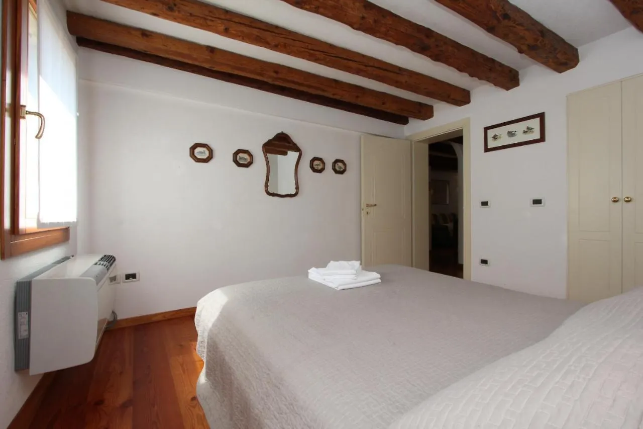 Residence Dei Mori Venice
